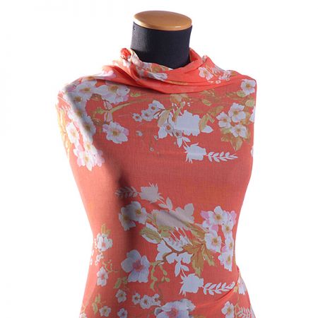 Žoržet variace kimono style pnoucí květy/červená