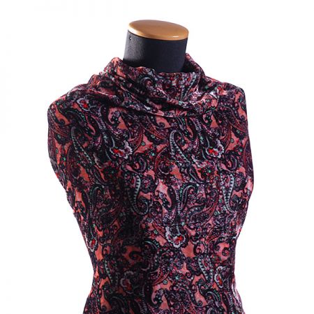 Hedvábný samet motiv paisley