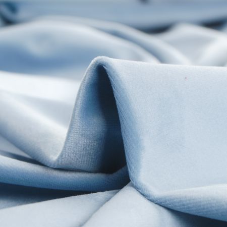 Sametová dekorační látka světle modrá