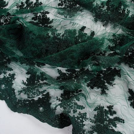 Krajka na vzorovém tylu květy zelená/tm.zelená