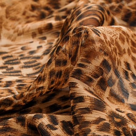 Šifon plisé zvířecí motiv hnědý