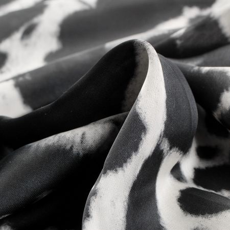 Satén matný umělé hedvábí zviřecí vzor černobílý