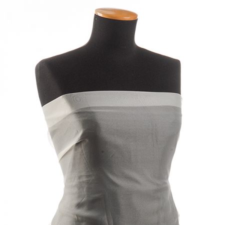 Organza jednobarevná smetanová