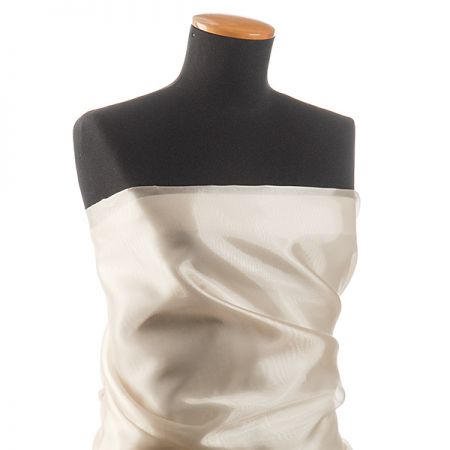 Organza jednobarevná v barvě khakismetanové