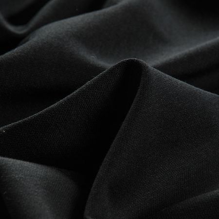 Úplet vyšší gramáže temně černé barvy