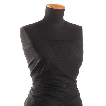 Žakárová látka geometrický vzor černá