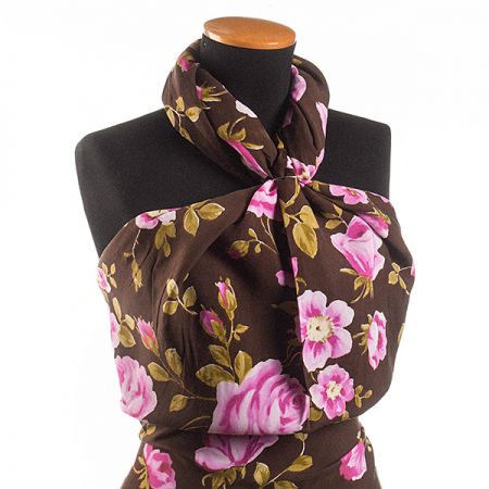 Viskozová látka imitace hedvábí květy hnědá