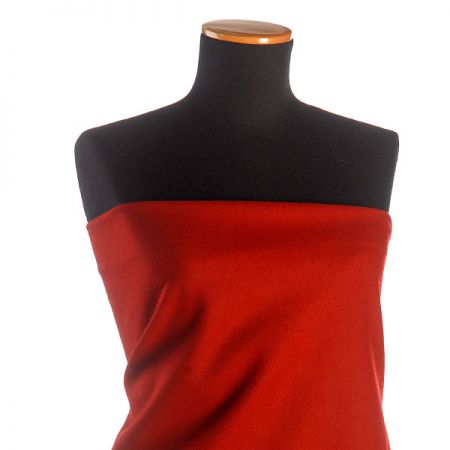 Vlněná látka sukno vínové barvy