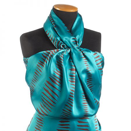 Satén nepružný geometrický motiv tyrkysový/hnědý