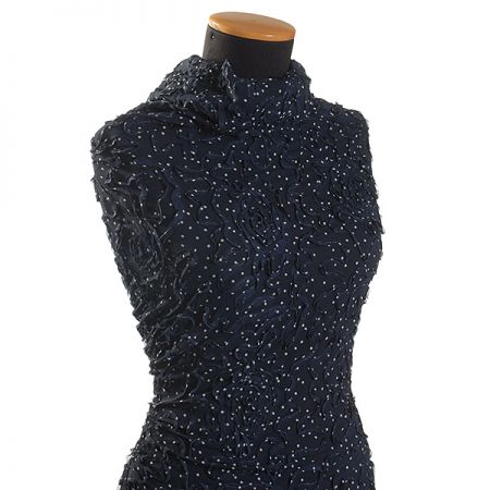 Šifon puntík stužková aplikace slonová kost/tm.modrá