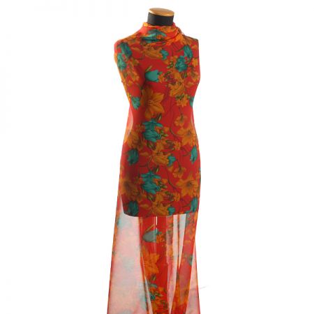 Šifon motiv velkých květů červená