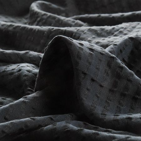 Bavlněná košilová látka žakár proužek černá