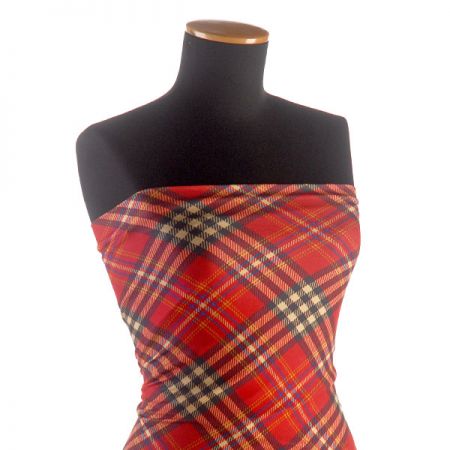 Úplet polyester skotský vzor