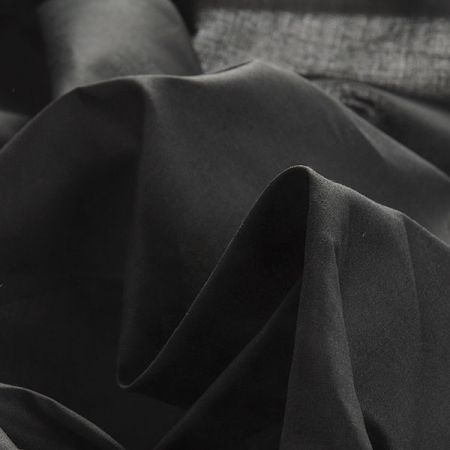 Bavlna etamín jemný černý