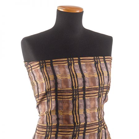 Hedvábná atlasová látka vzor kostek hnědý