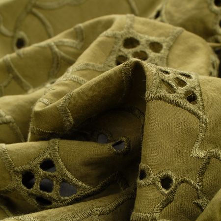 Krajka madeira květinový vzor zelená