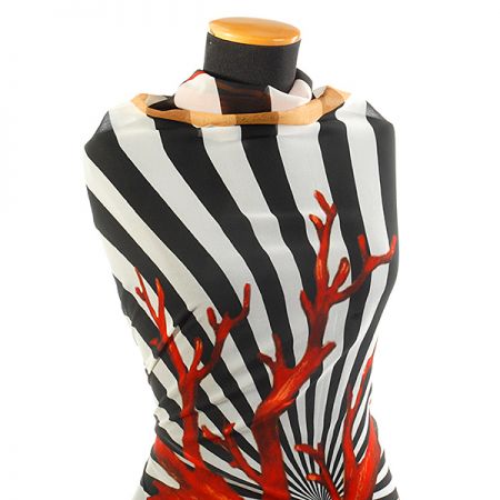 Žoržet motiv korálu v červené barvě 