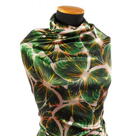 Atlas motiv motýl zelený