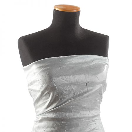 Lamé šatová látka kreš světle modrá