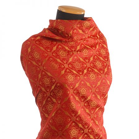 Žakárová tkanina červenozlatá růžice