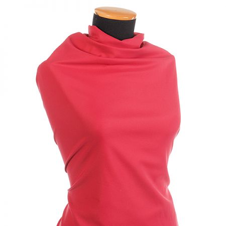 Kostýmová látka viskoza směs fuchsiová