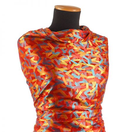 Brokát geometrický motiv červený