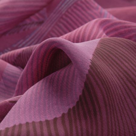 Šifon viskozový avantgardní motiv vínový