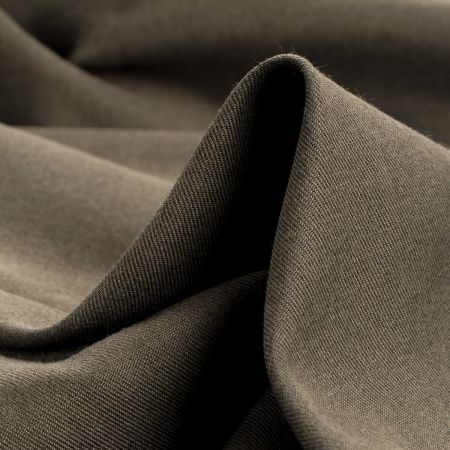 Bavlna směs keprová látka khaki zelená