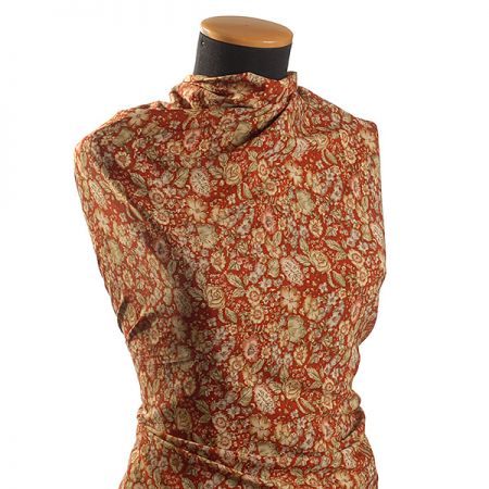 Jemná pružná látka květinový motiv hnědá/skořice