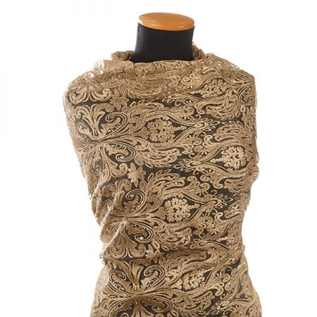 Krajka zlatá výšivka na tylu ornament