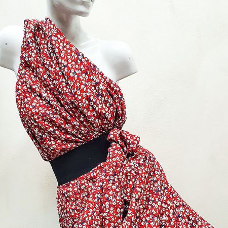 Viskozová šatová látka květy drobné květy malinová