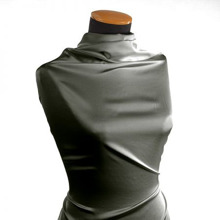 Satén hladký šedý