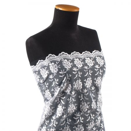 Krajka tylová výšivka květy slonová kost