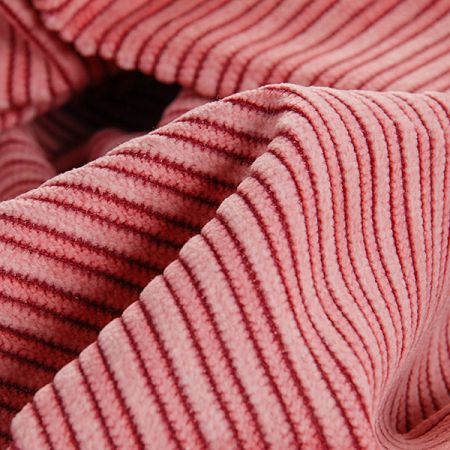 Manšestr širší proužek růžovovínový