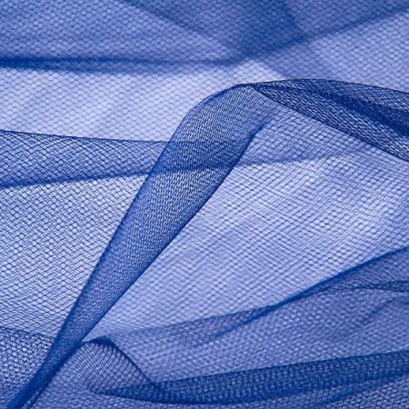 Tyl jemný klasický šíře 280 cm nivea modrá