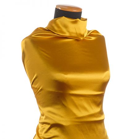 Pružný satén zlatožlutý