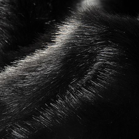 Imitace kožešiny černá střední vlas