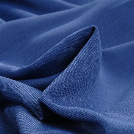 Kostýmová látka viskoza směs středně modrá