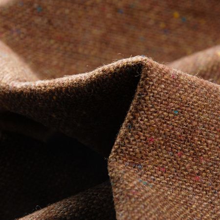 Vlněná látka tvíd kostýmovka hnědá barevné nopky 