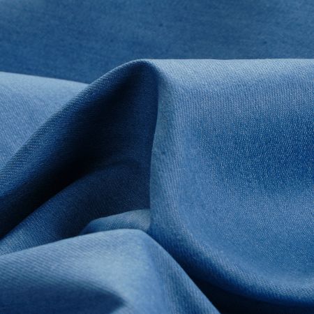 Riflovina pružná světle modré barvy