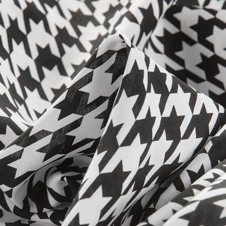 Viskozová šatová látka tisk vzor pepito černobílá