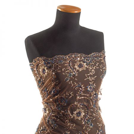 Krajka výšivka na tylu korálky/rokajl/flitry hnědá