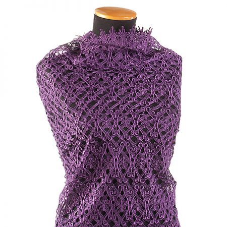 Efektní hrubá krajka ornament fialová