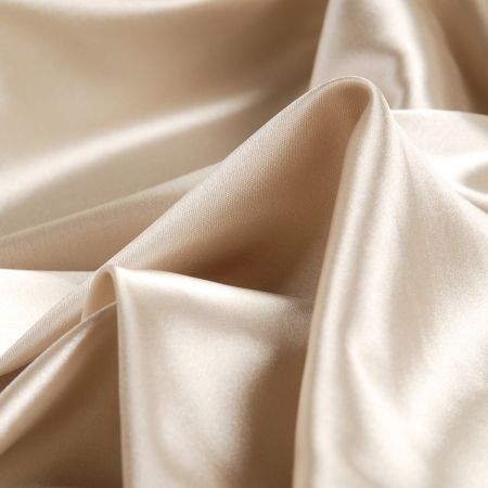 Satén pružný jemný béžový