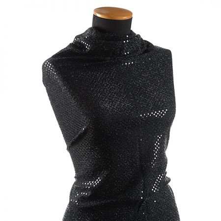 Úplet s flitry puntíky černé