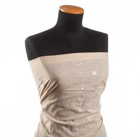 Bavlněný etamín tělové barvy výšivka flitry