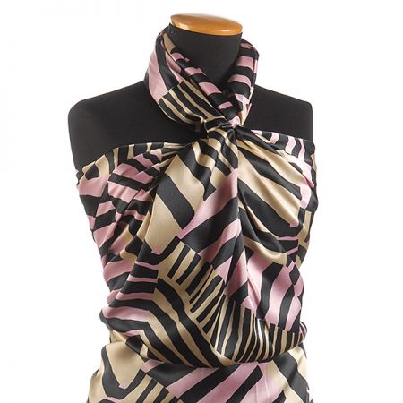 Satén nepružný motiv zvířecí černorůžový