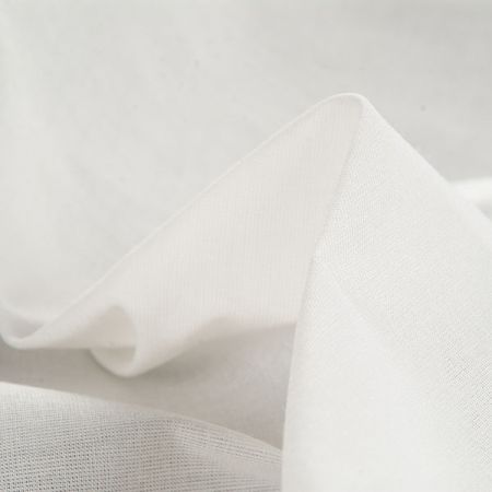 Organtýn jemná viskozová látka lomená bílá