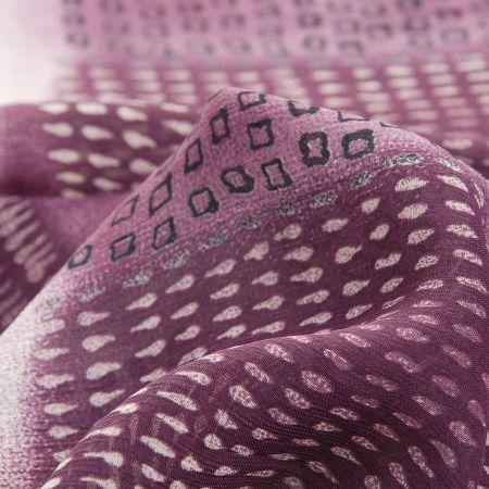 Šifon viskozový avantgardní motiv vínovočerný