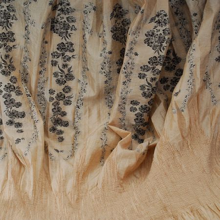 Látka kupón výšivka tvarovaný kraj béžovočerná